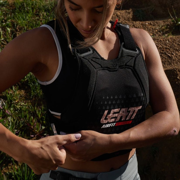 Leatt Защитный панцирь женский Chest Protector 3DF AirFit Evo V26 Black